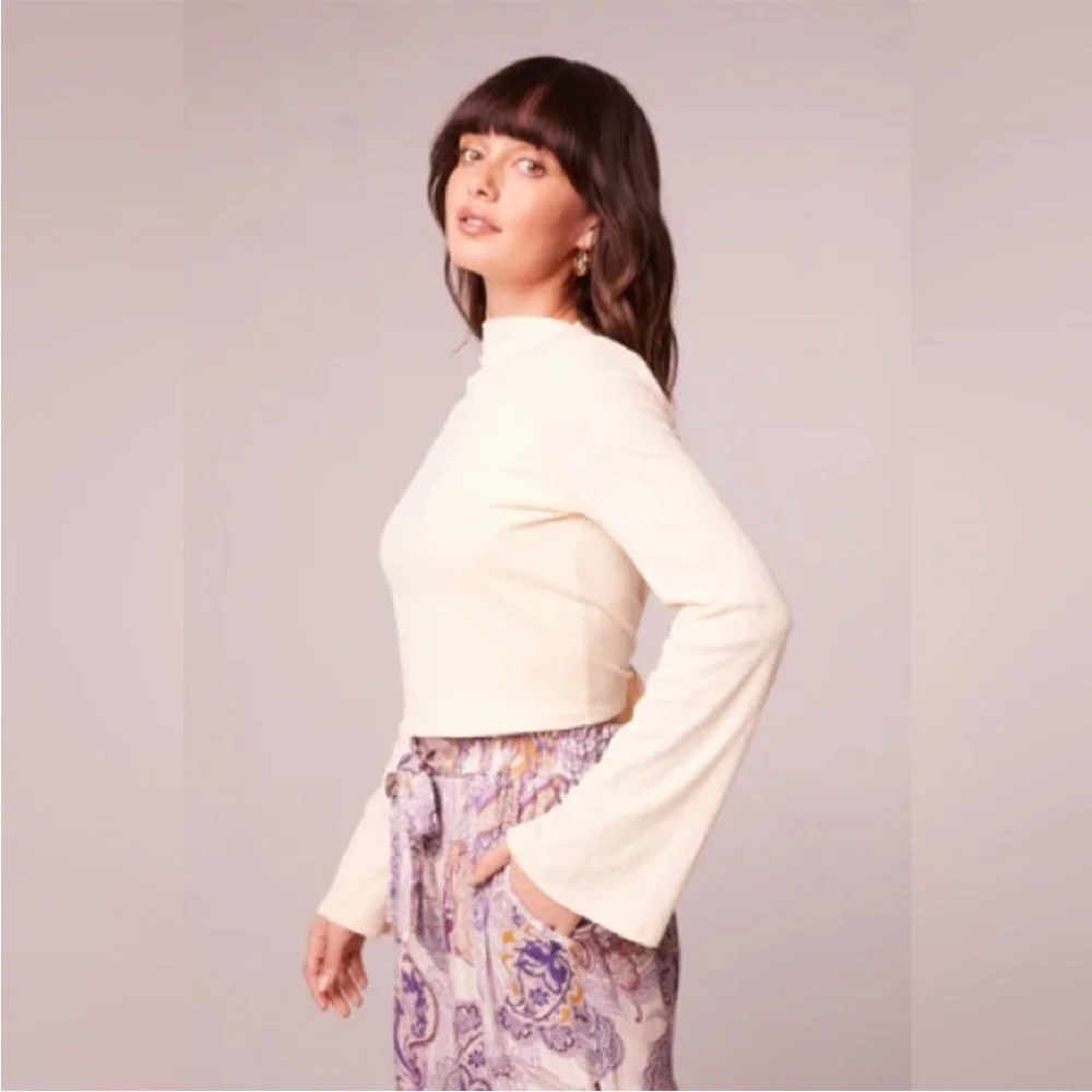 NWT Band Of The Free AVRIL CREAM MOCK NECK CROP TOP Long flowing Bell Sleeves - Picture 3 of 6